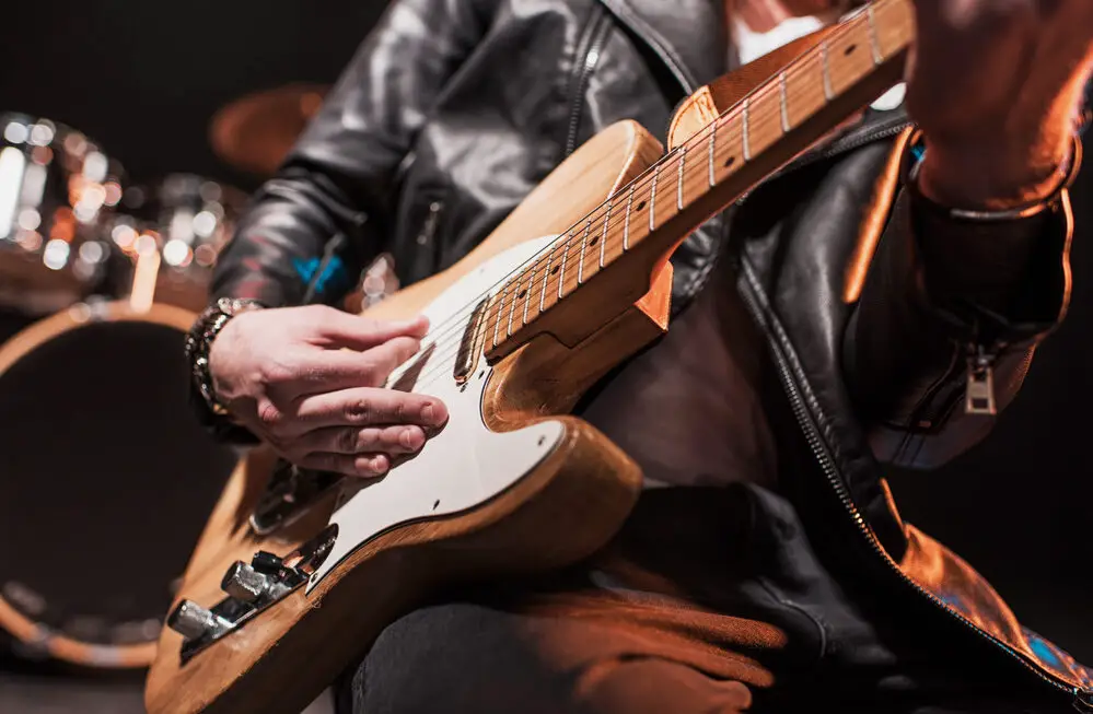 Can a Cheap Electric Guitar Sound Good? Yes, Here Is How